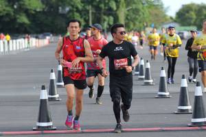 BIB: 0202, 6224
                            <button type="button" onclick="openModal(5246955)" class="btn btn-primary btn-sm float-right btn-popup" data-toggle="modal" data-target=".modal-high-quality">
                        <i class="fas fa-shopping-cart"></i> Add to Cart
                    </button>
                                            <button type="button" onclick="isThisMe(5246955, true)" class="btn btn-success btn-sm float-right btn-popup btn-isme hidden" data-toggle="tooltip" data-placement="bottom" title="นี่คือรูปของคุณใช่ไหม คลิกที่นี่เพื่อเอาเข้าอัลบั้ม">
                        <i class="fas fa-plus"></i> Add to album
                    </button>
                    <button type="button" onclick="isThisMe(5246955, false)" class="btn btn-warning btn-sm float-right btn-popup btn-isnotme hidden">
                        <i class="fas fa-ban"></i> Remove from album
                    </button>